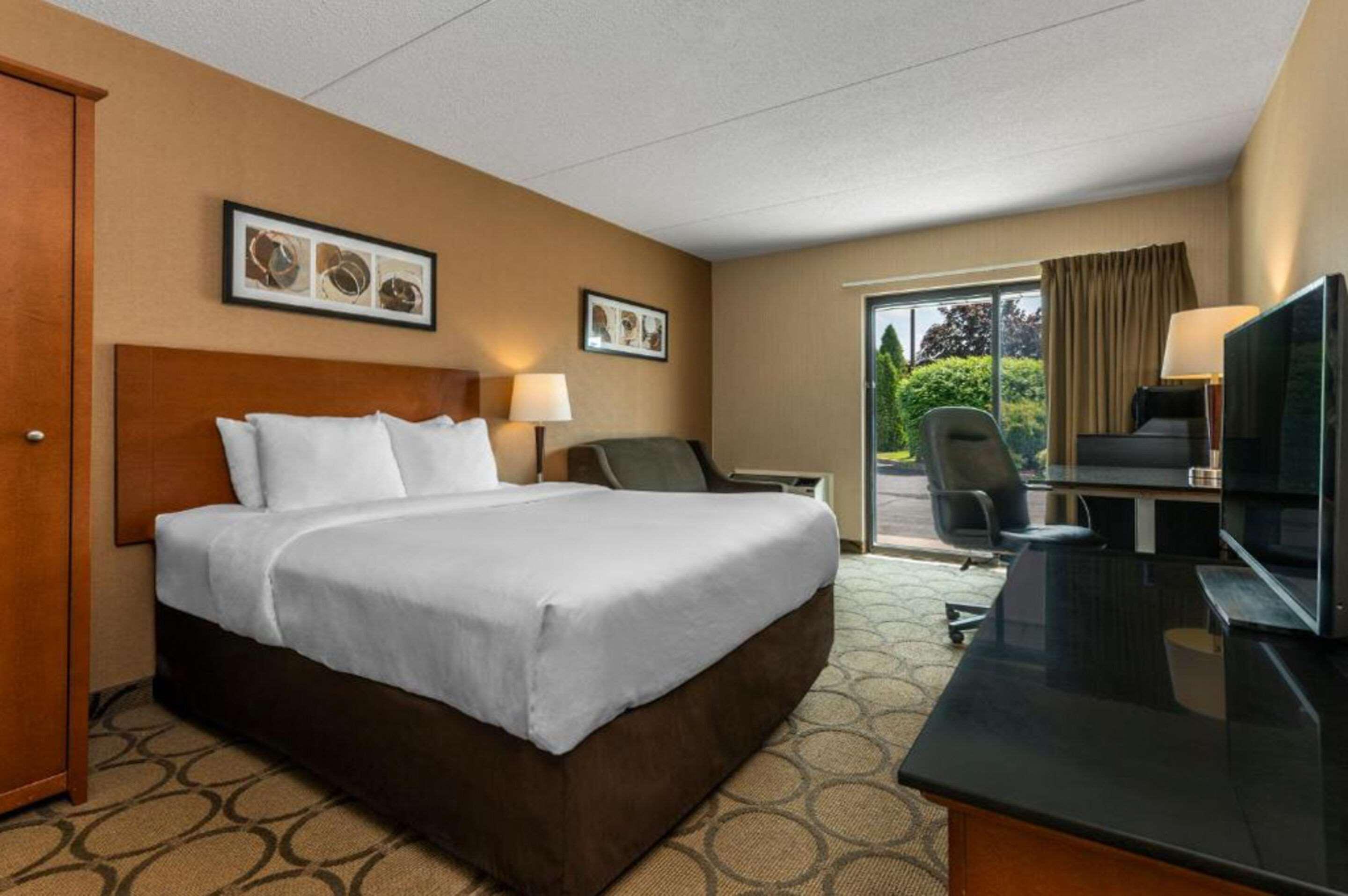 Comfort Inn Orillia Exterior foto